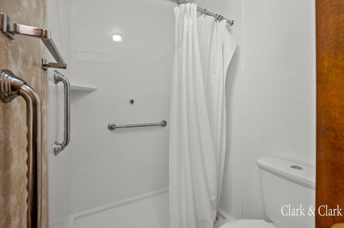 785 Andover Street SE, 8