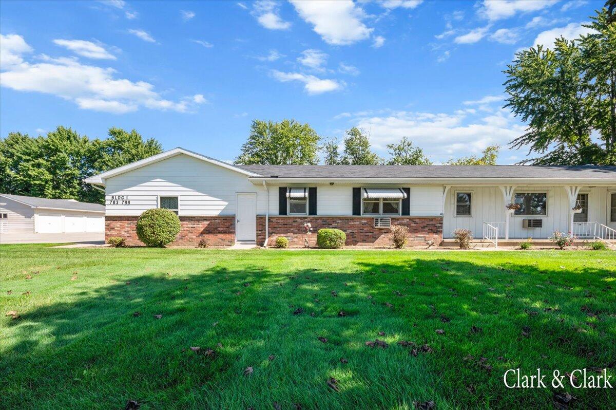 785 Andover Street SE, 8