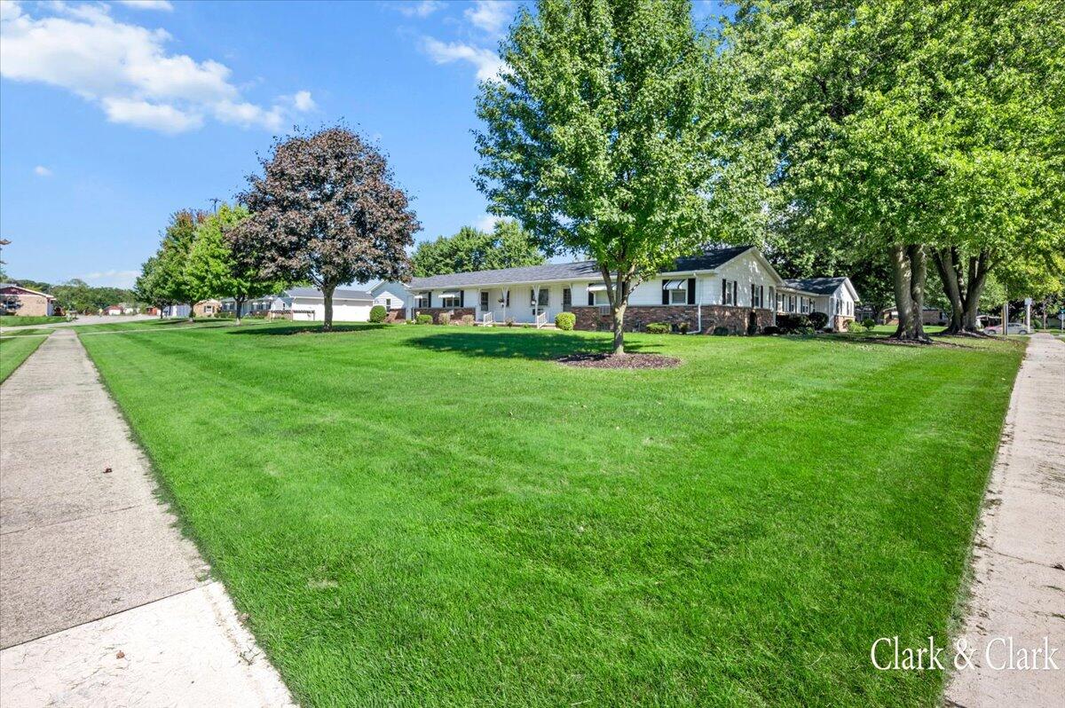 785 Andover Street SE, 8