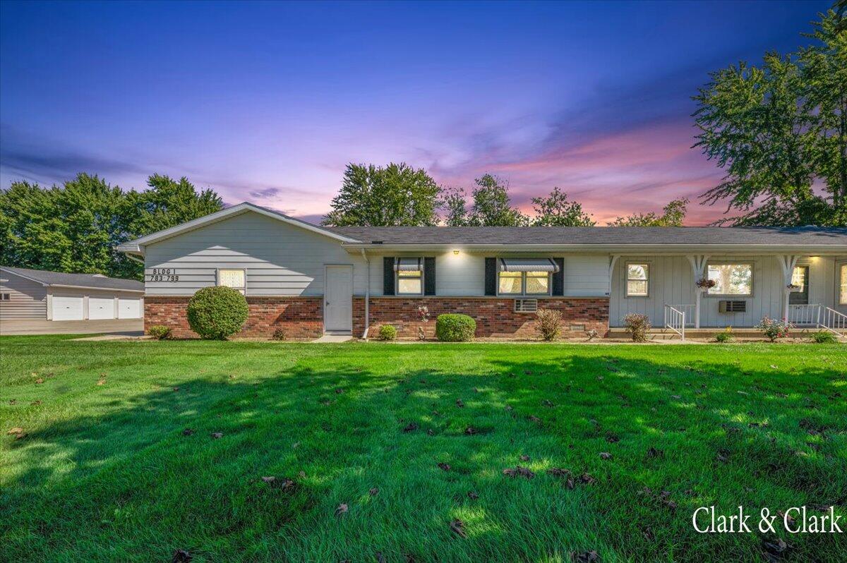 785 Andover Street SE, 8