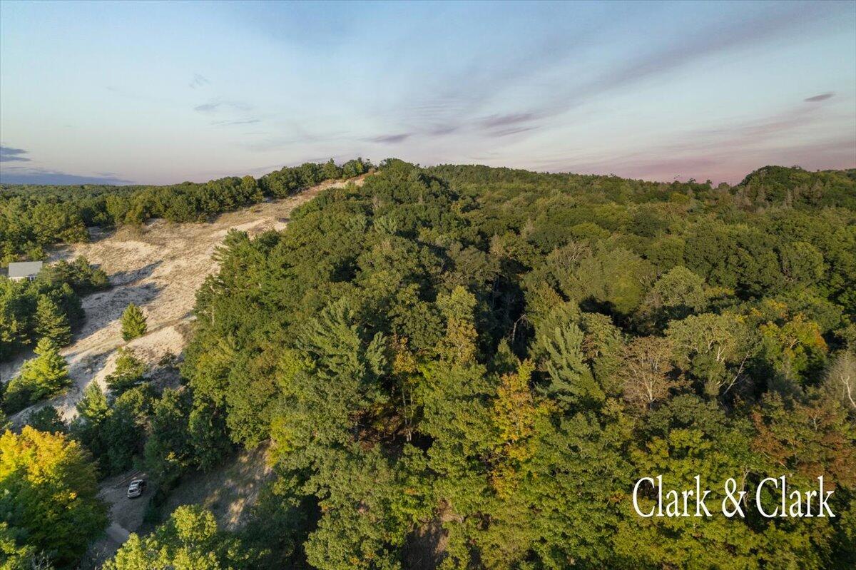3556 Lakeview Drive, 4