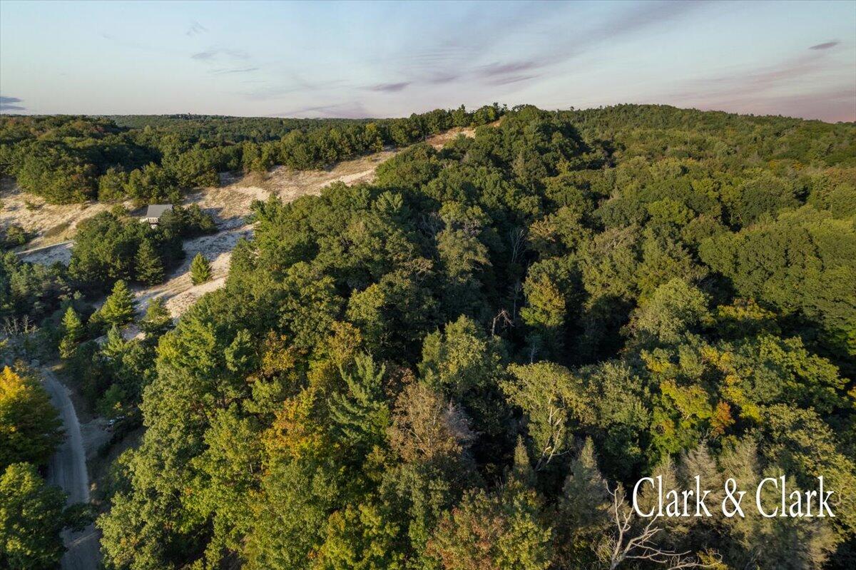 3556 Lakeview Drive, 4