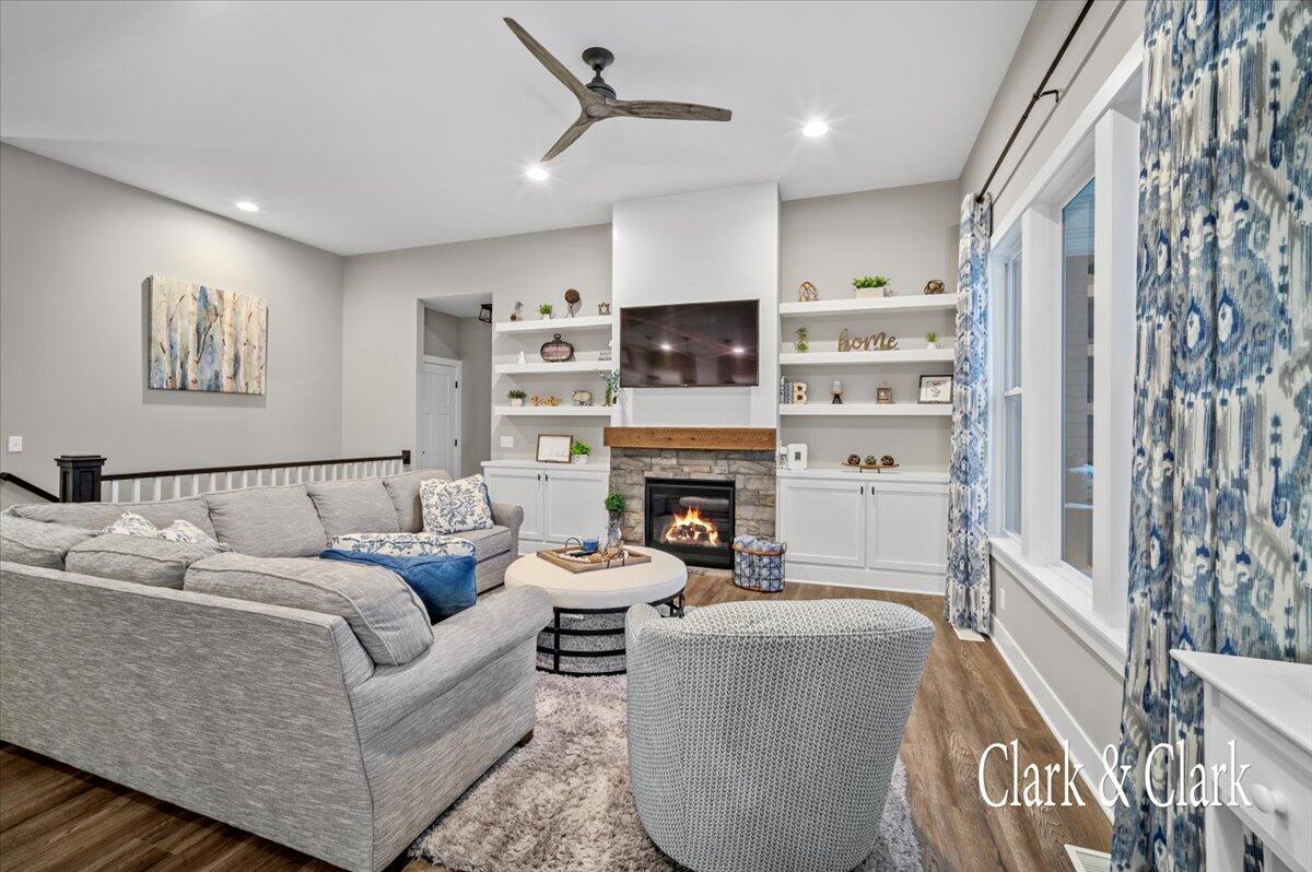 2651 Meadow Woods Drive