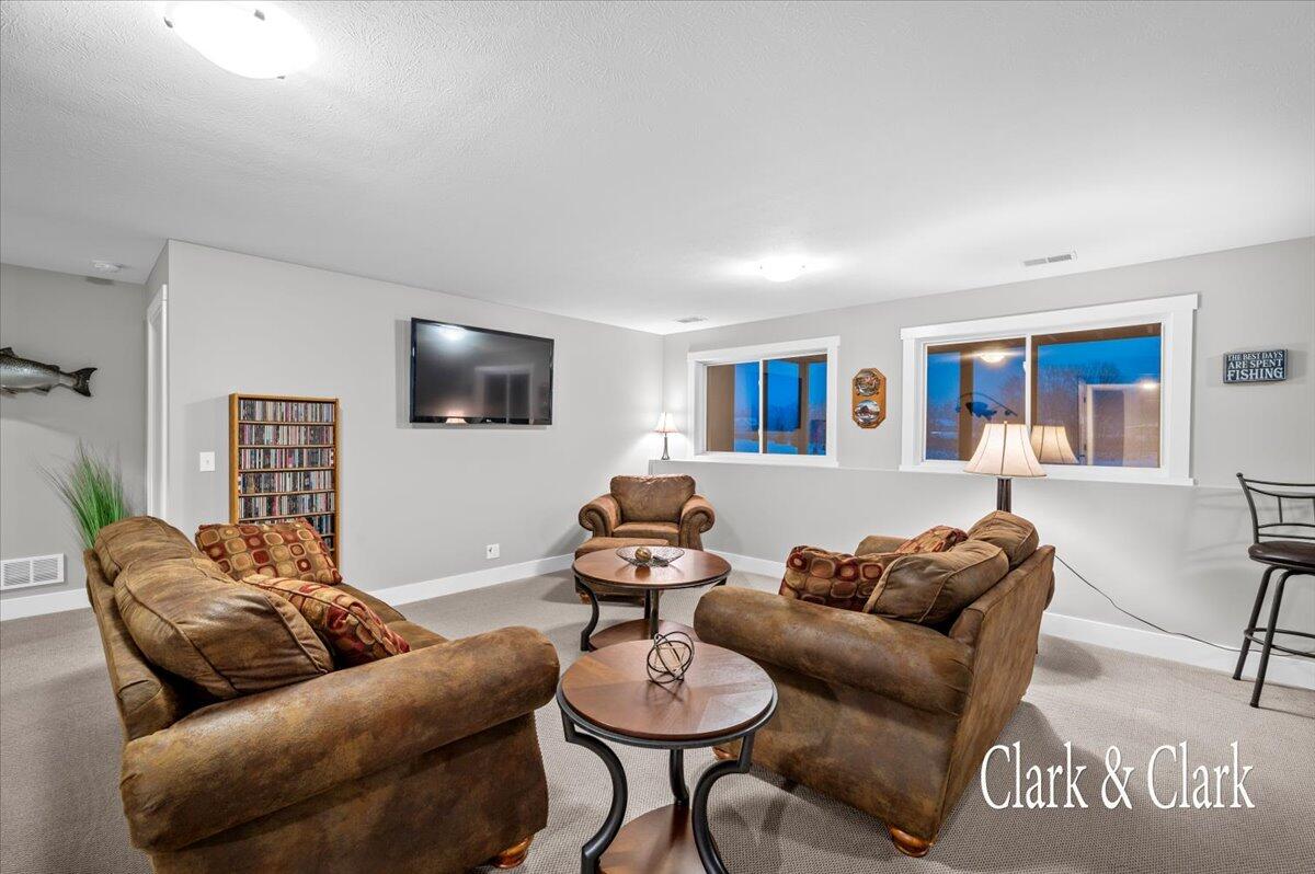2651 Meadow Woods Drive