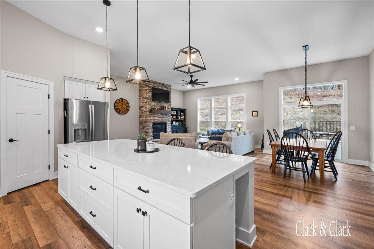 12820 Den Houter Valley Drive