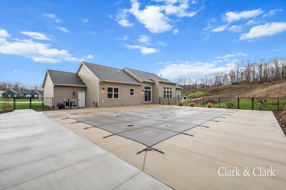 12820 Den Houter Valley Drive