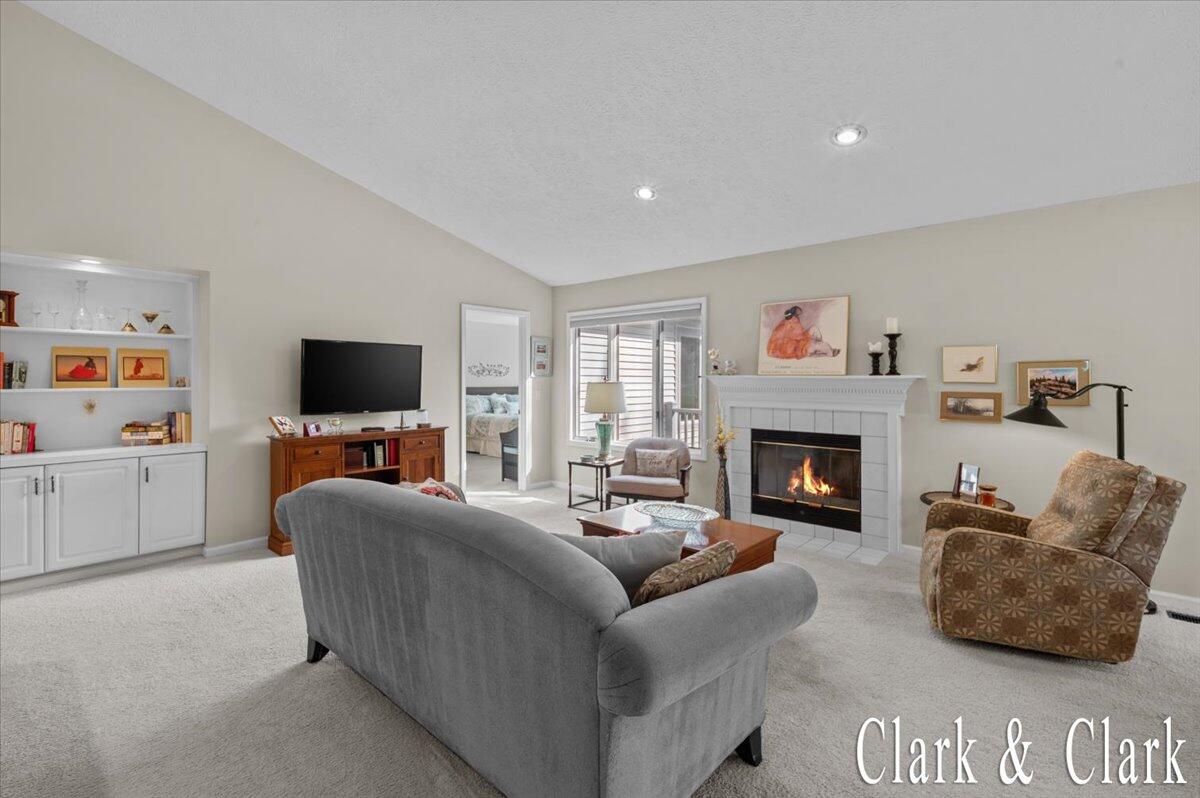 1950 Hidden Oak Court SE