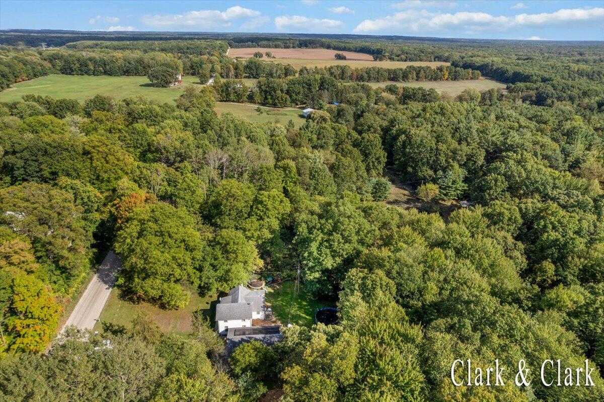 10726 16 Mile Road NE