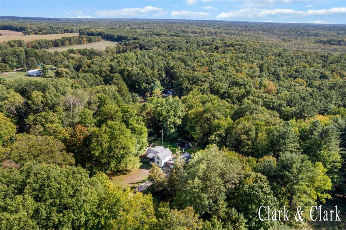 10726 16 Mile Road NE