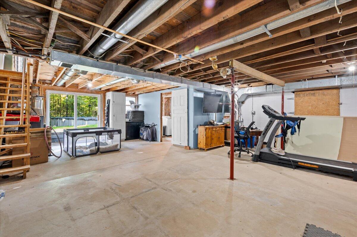 10726 16 Mile Road NE