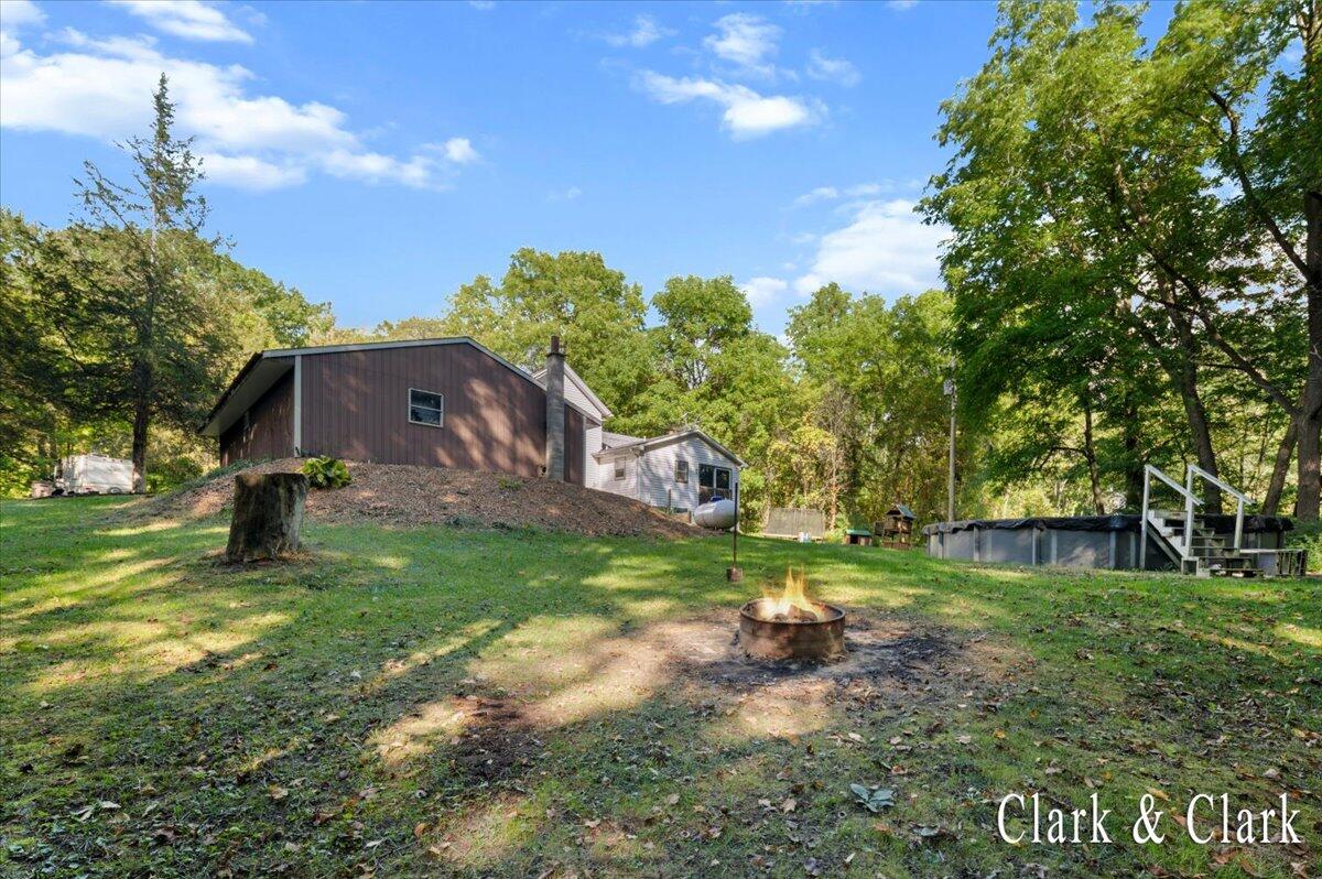 10726 16 Mile Road NE