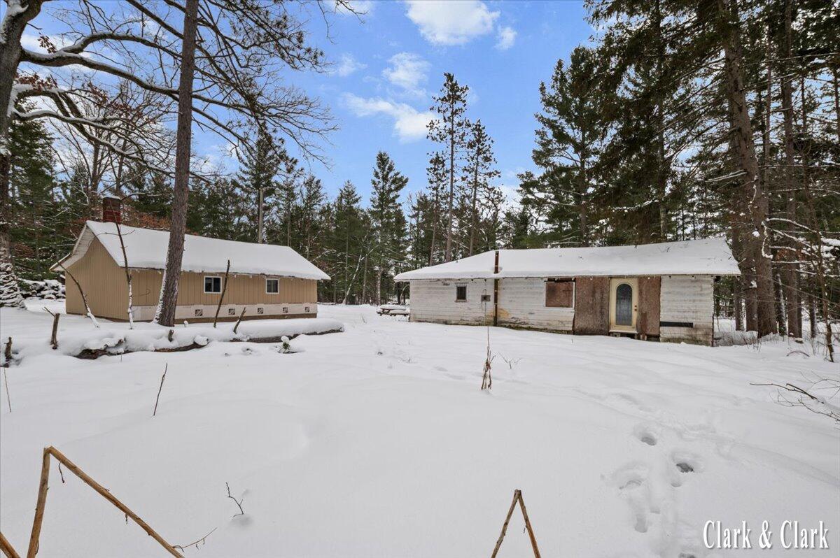 1538 W 68th Street