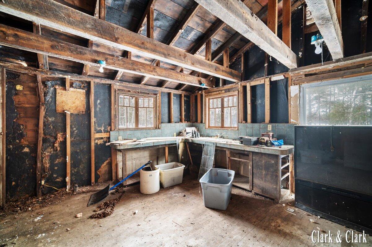 1538 W 68th Street