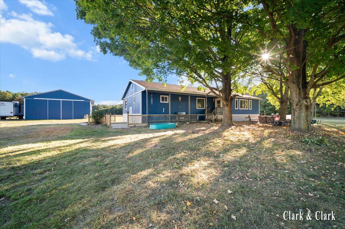 3715 E Skeels Road