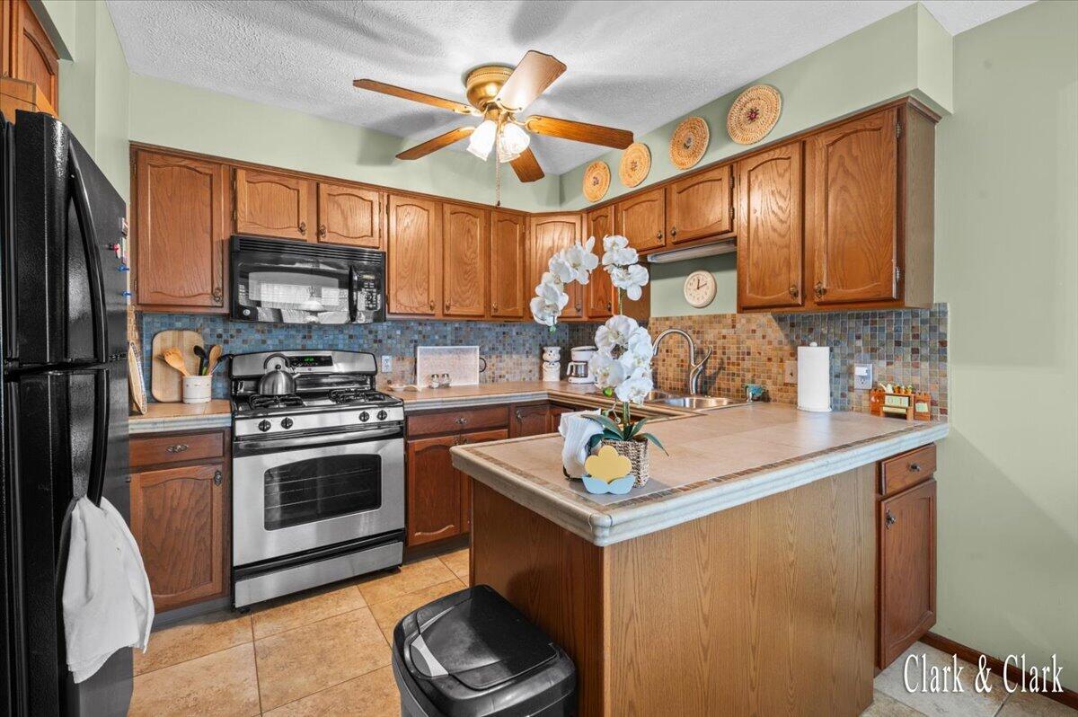 3167 Maple Villa Drive SE