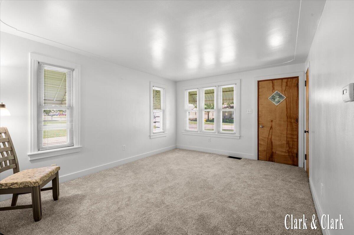 40 41st Street SW