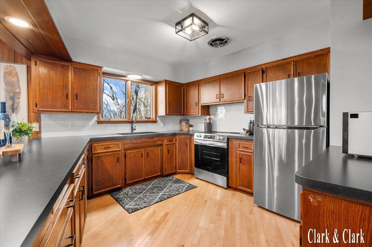 3125 E 82nd Street