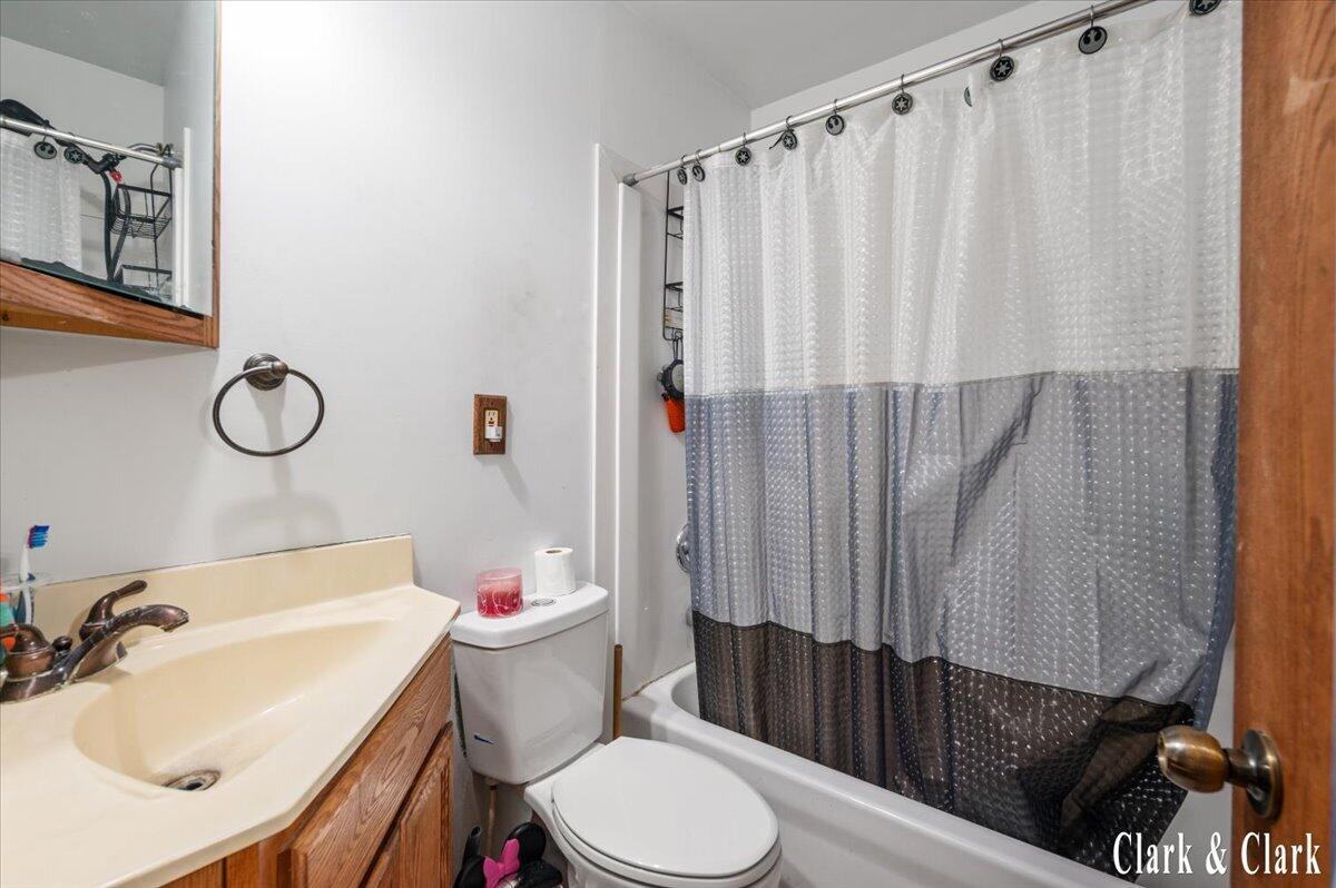 146 S Carleton Drive