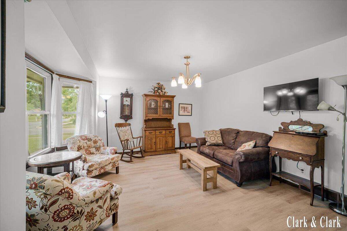 2068 Jamestown Drive SE