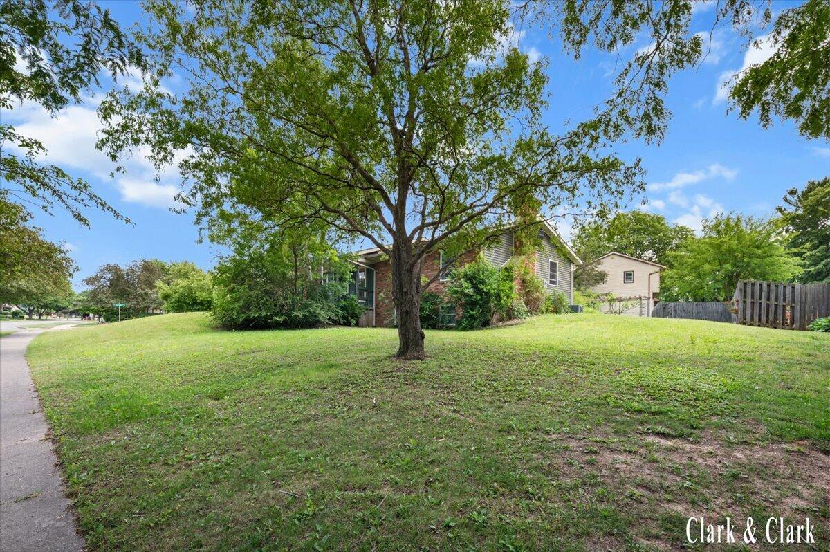 2068 Jamestown Drive SE