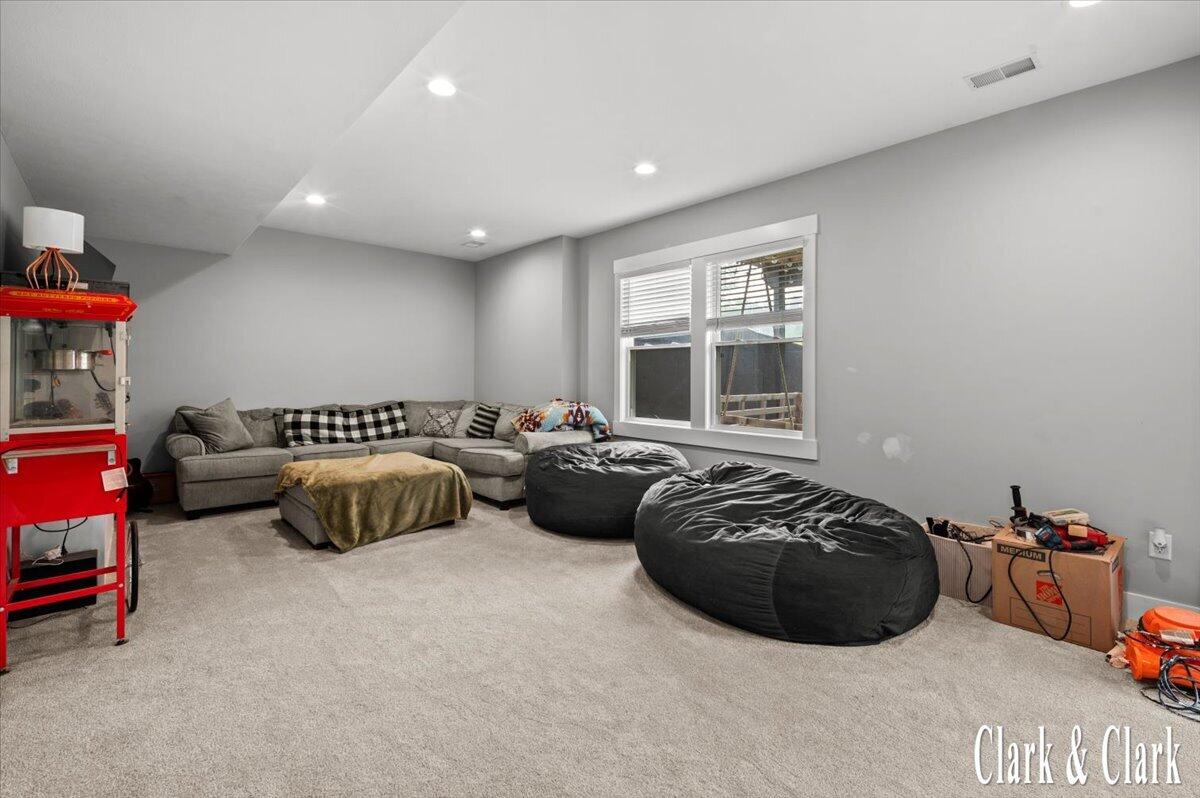 3155 Sandy Drive SW