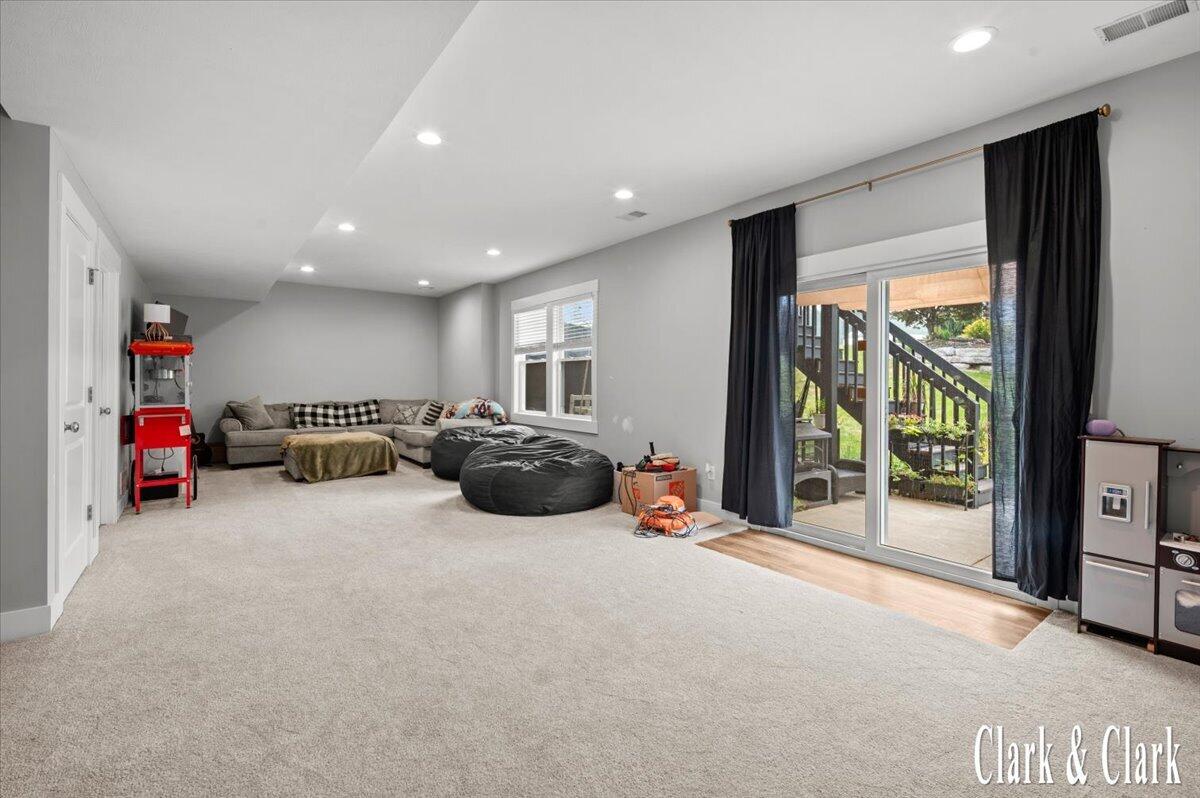 3155 Sandy Drive SW