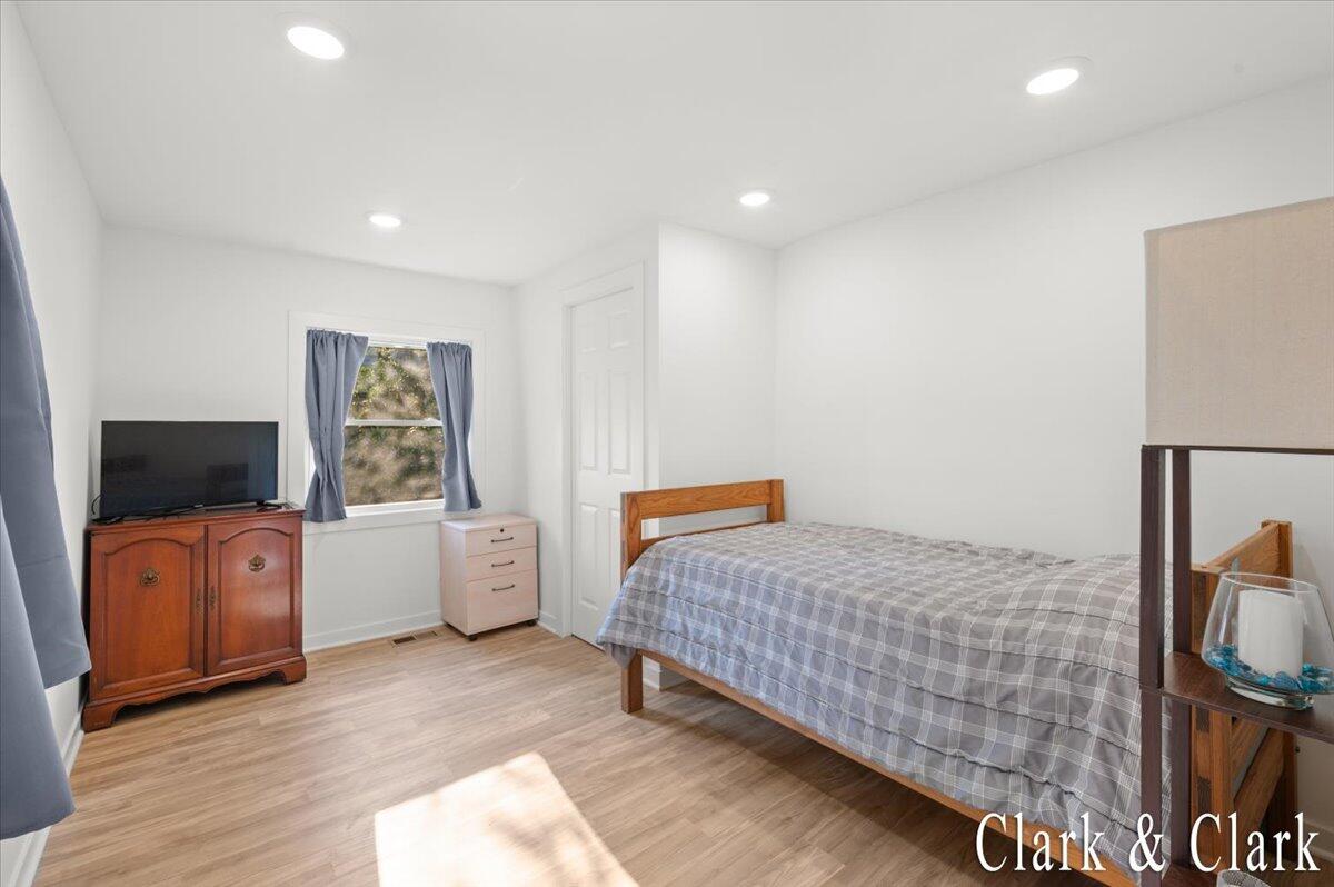 536 E Bond Street