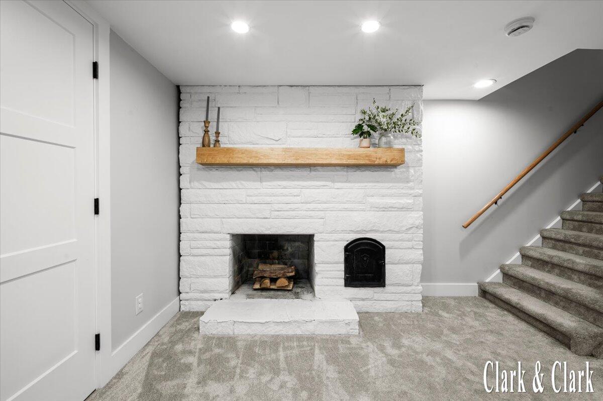 270 Lenora Avenue NW