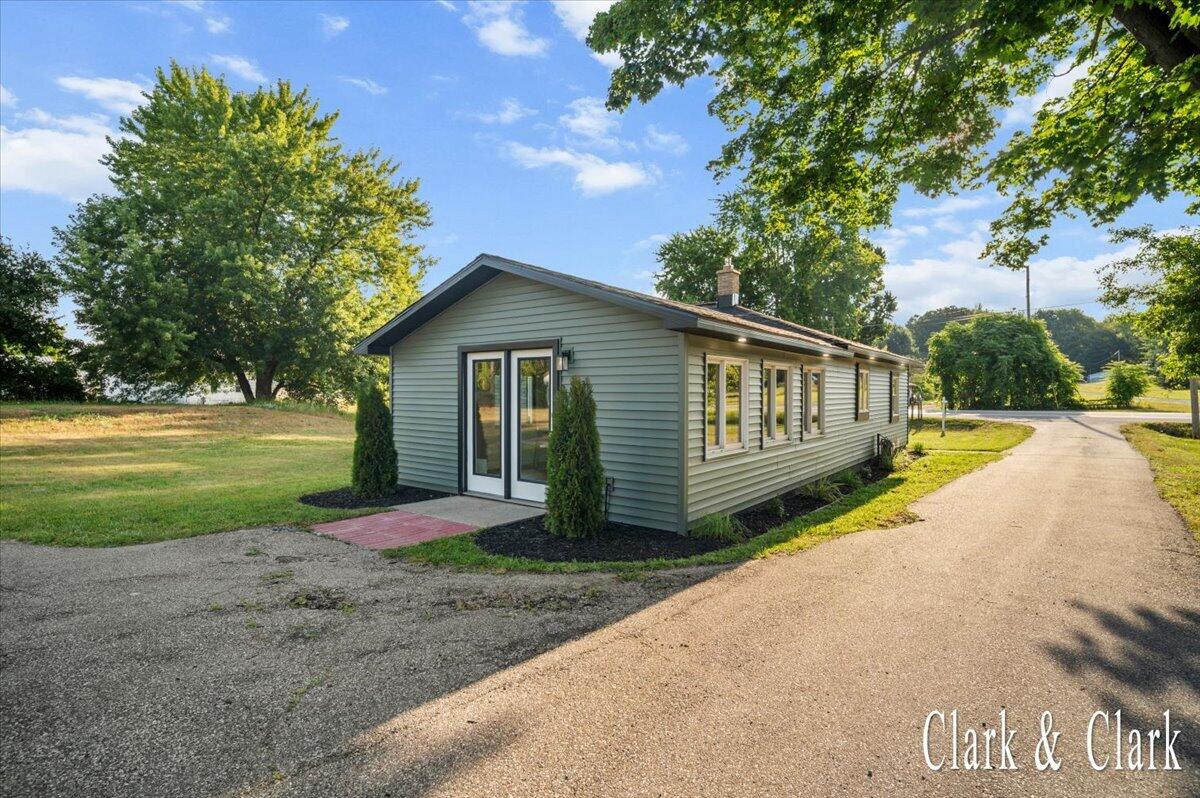 1241 N Newaygo Road