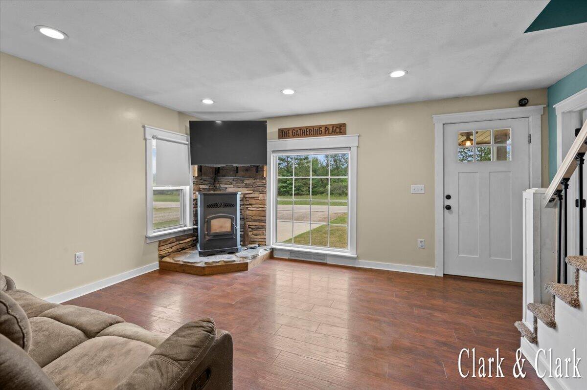 2016 E Croton Drive