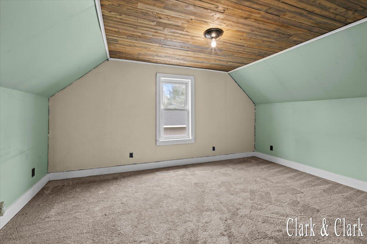 2016 E Croton Drive