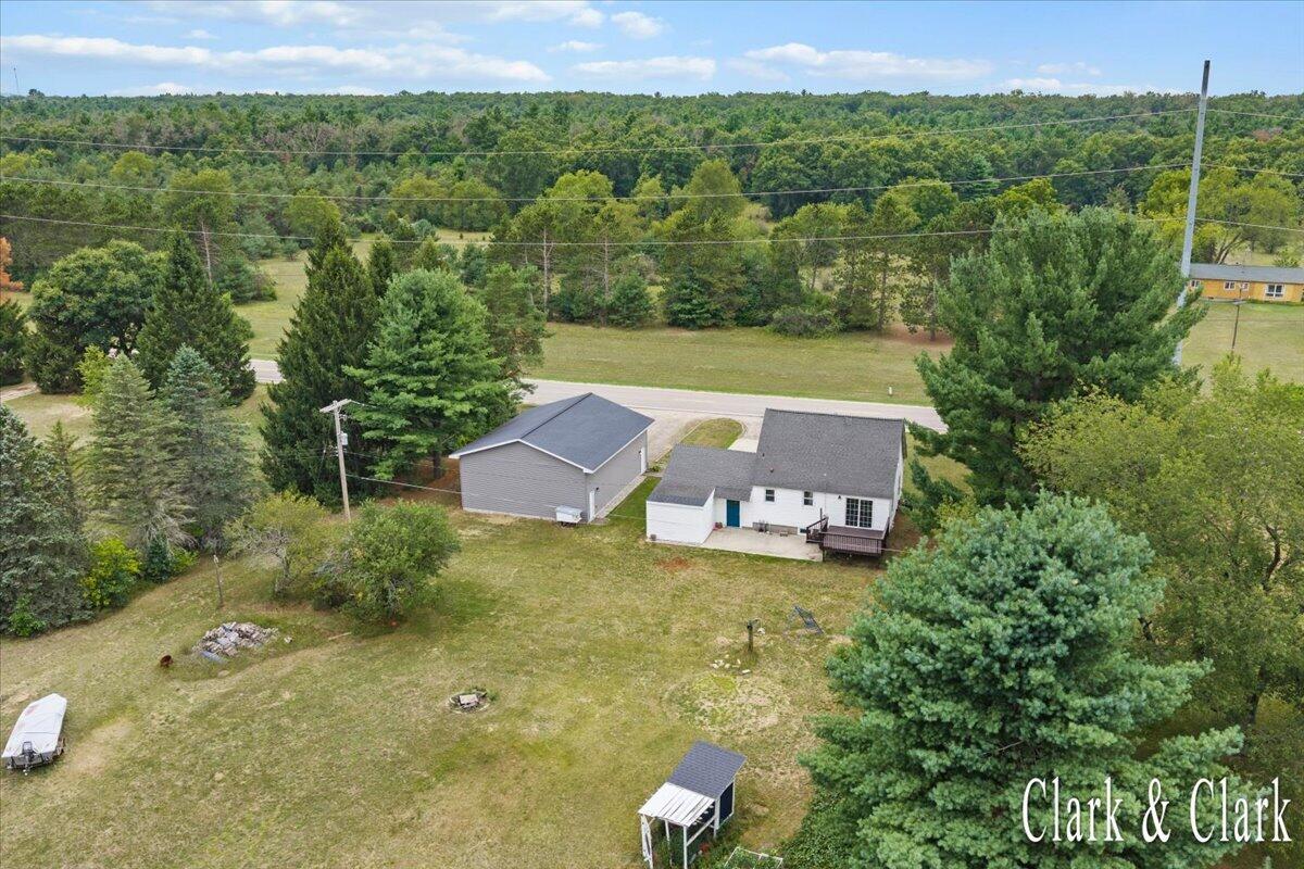 2016 E Croton Drive