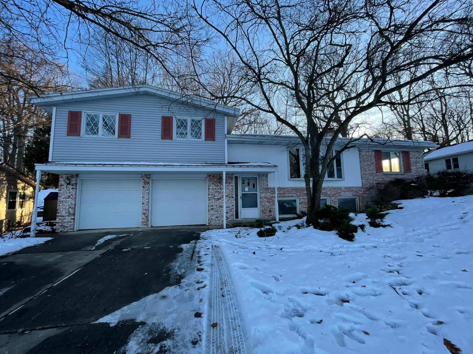 2130 Blueberry Drive NW