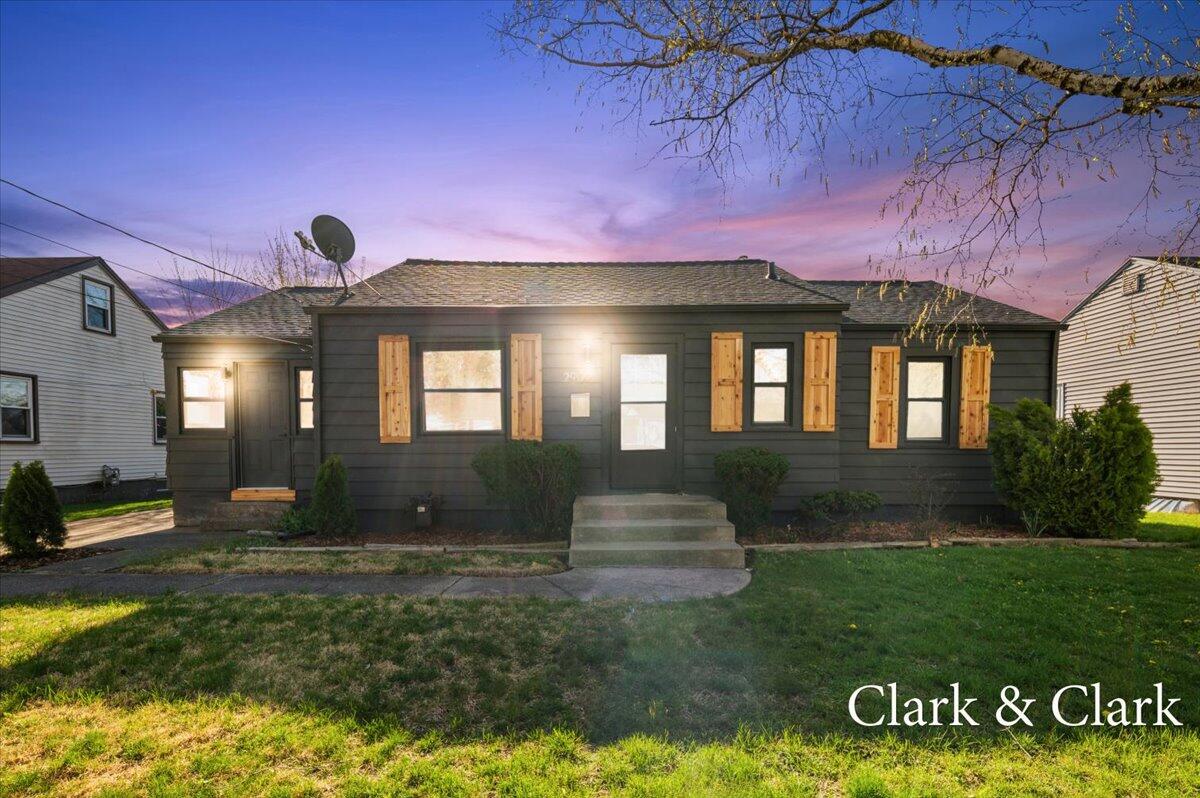 2909 Sharon Avenue SW