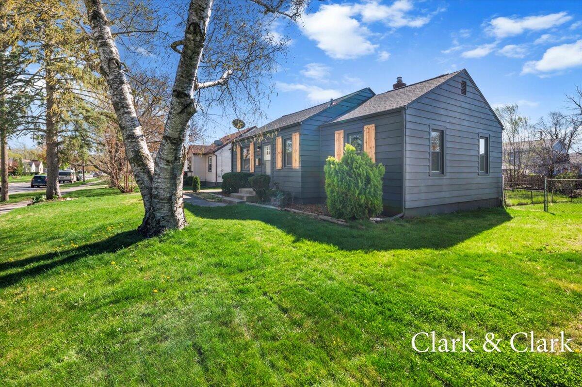2909 Sharon Avenue SW