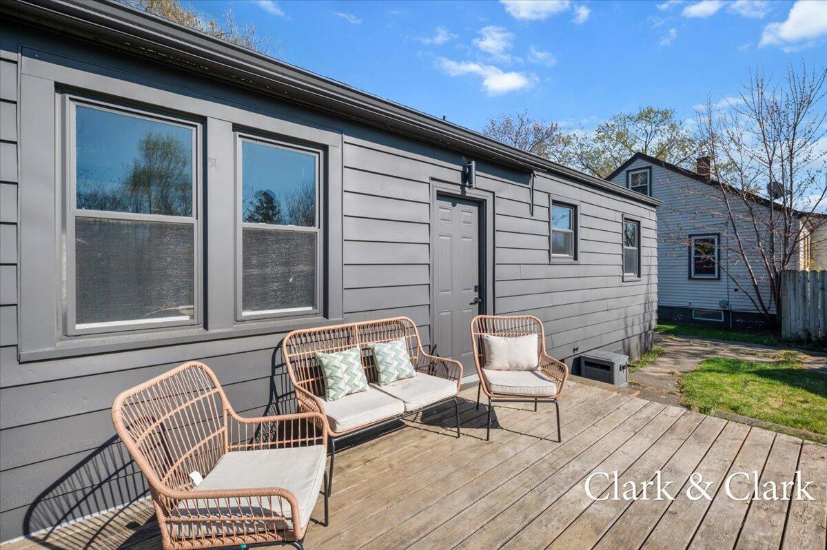 2909 Sharon Avenue SW