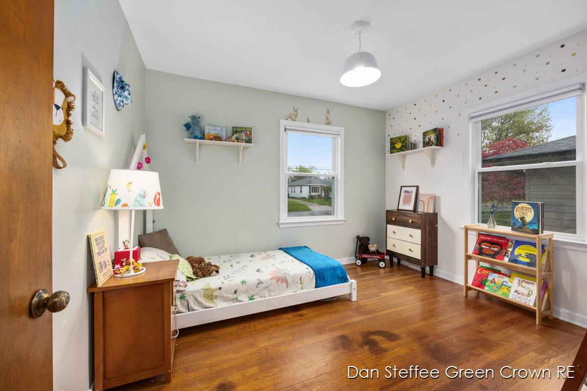 1254 Oaklawn Street NE