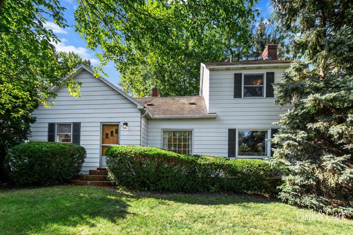 5868 Lake Michigan Drive