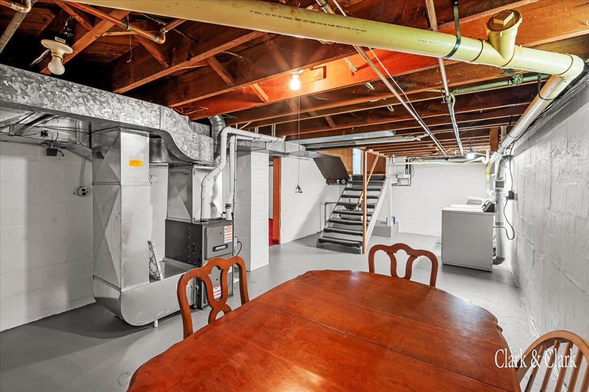 5868 Lake Michigan Drive