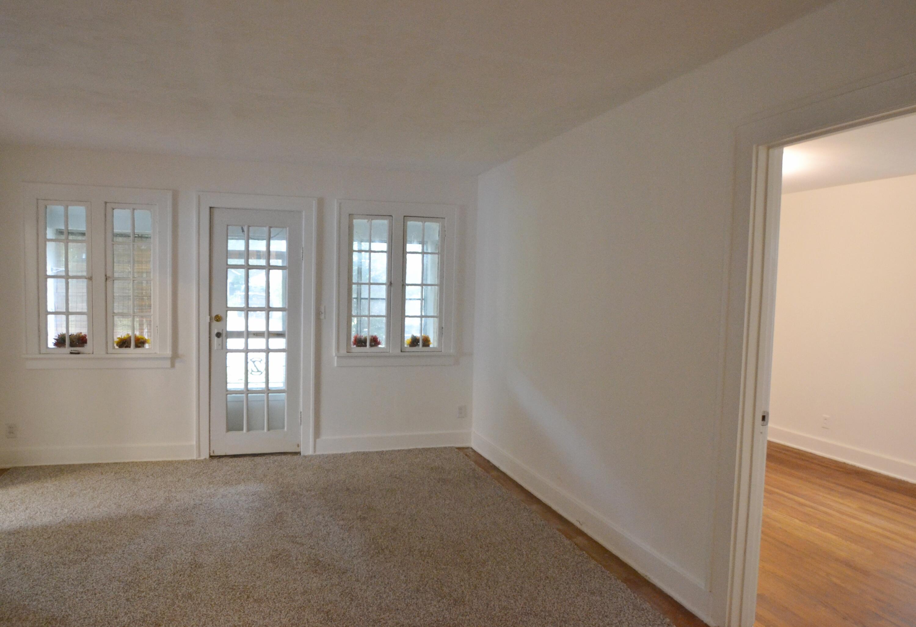 1911 Newark Avenue SE