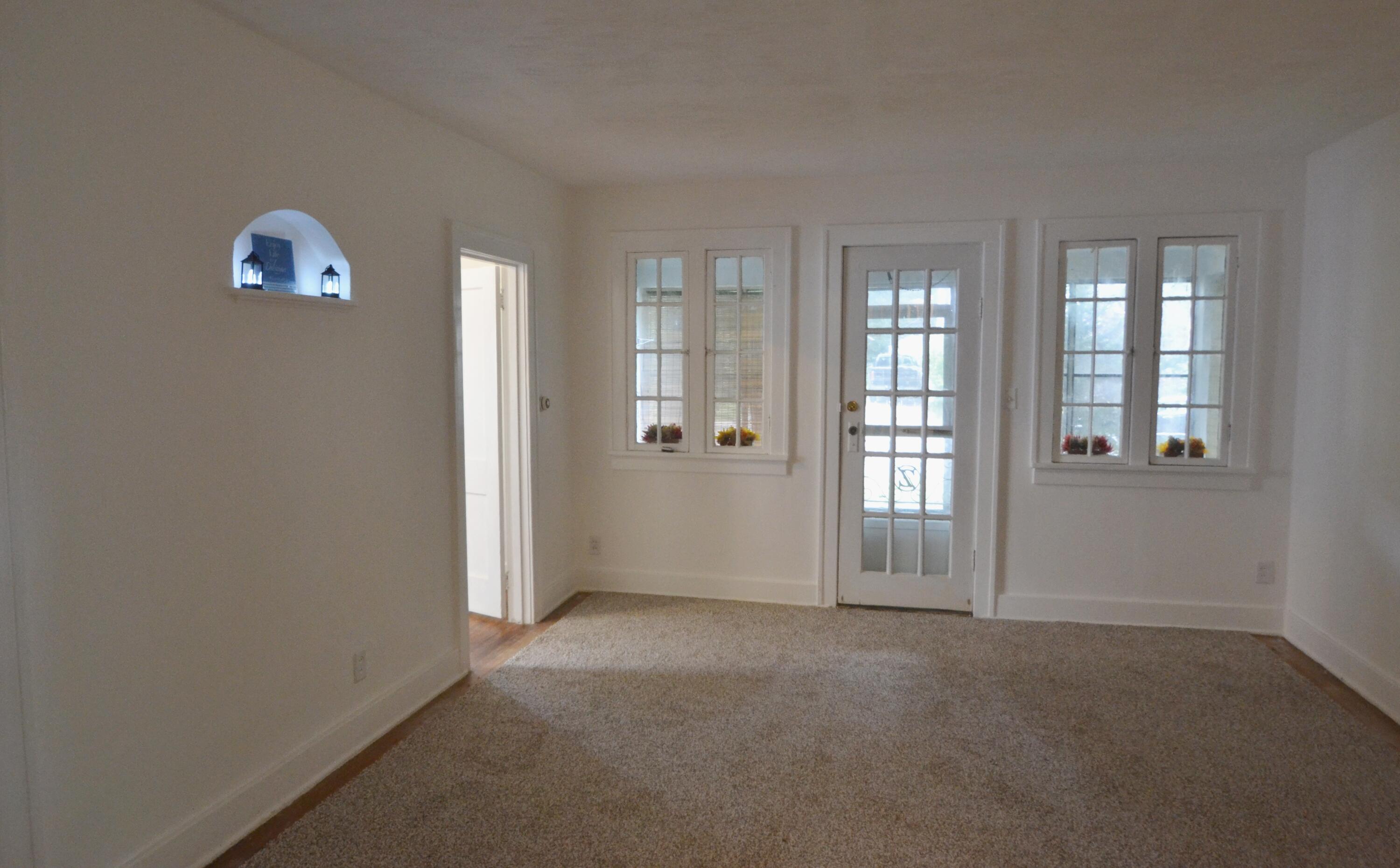 1911 Newark Avenue SE