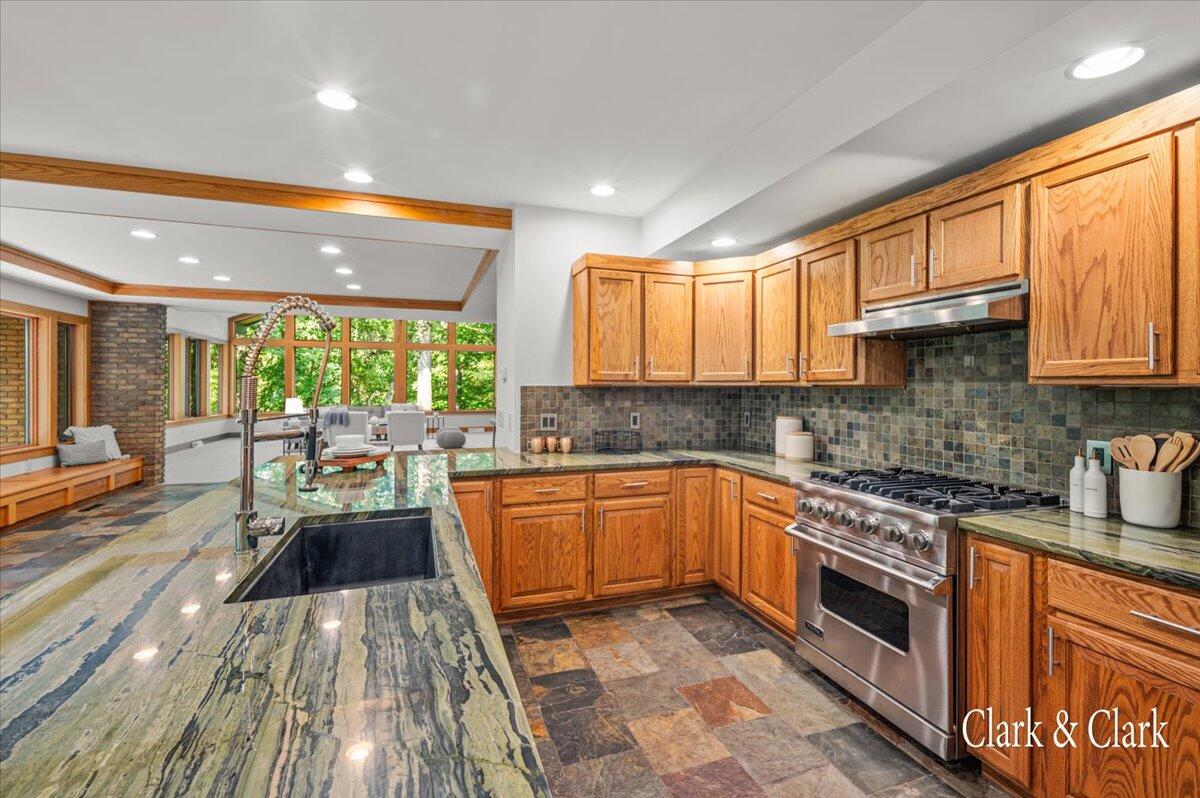 10115 Augusta Valley Court SE