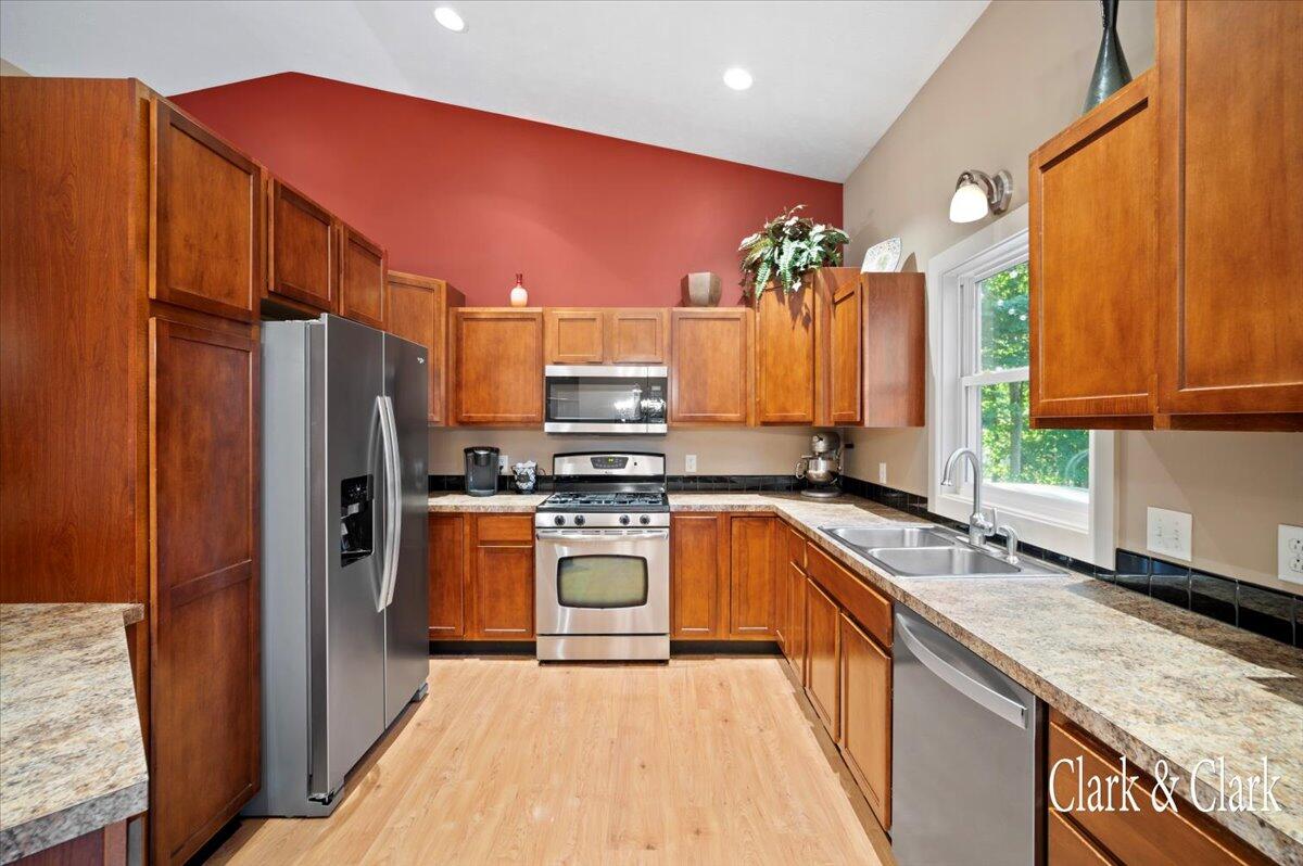 2283 Orchard Ridge Drive NW