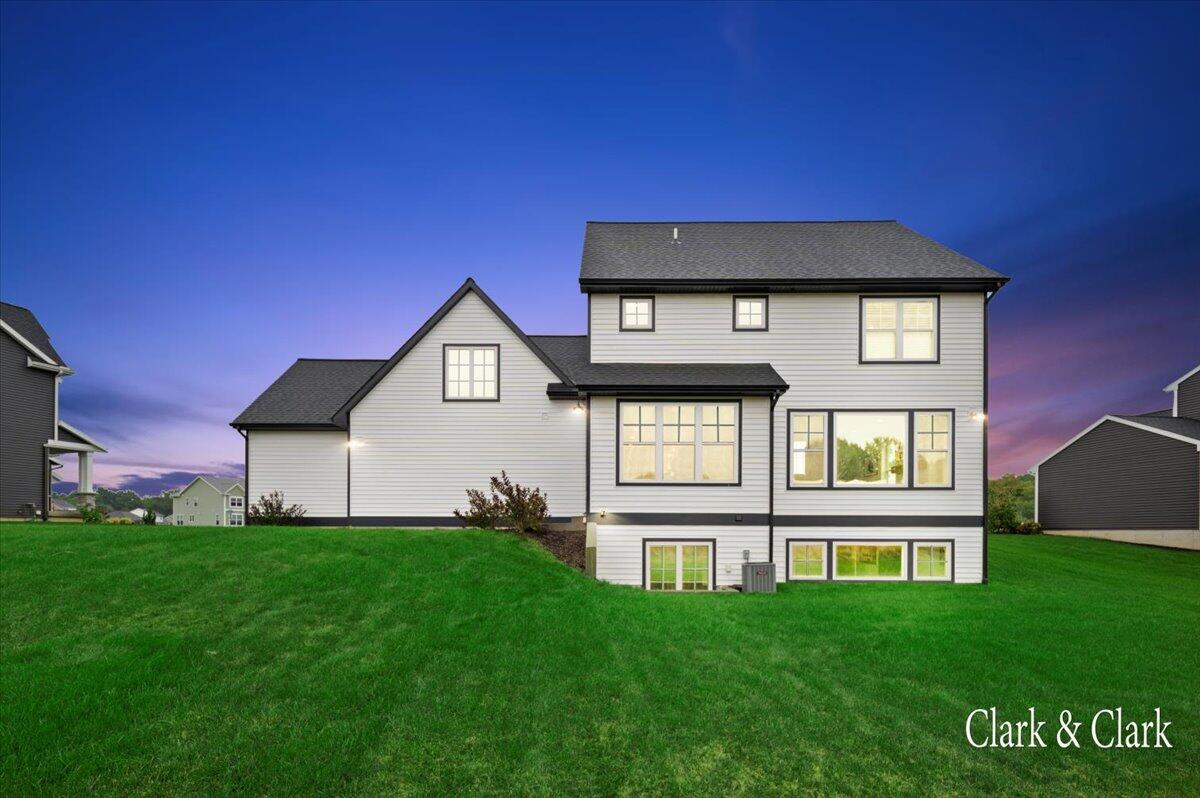 190 Jason Avenue SW