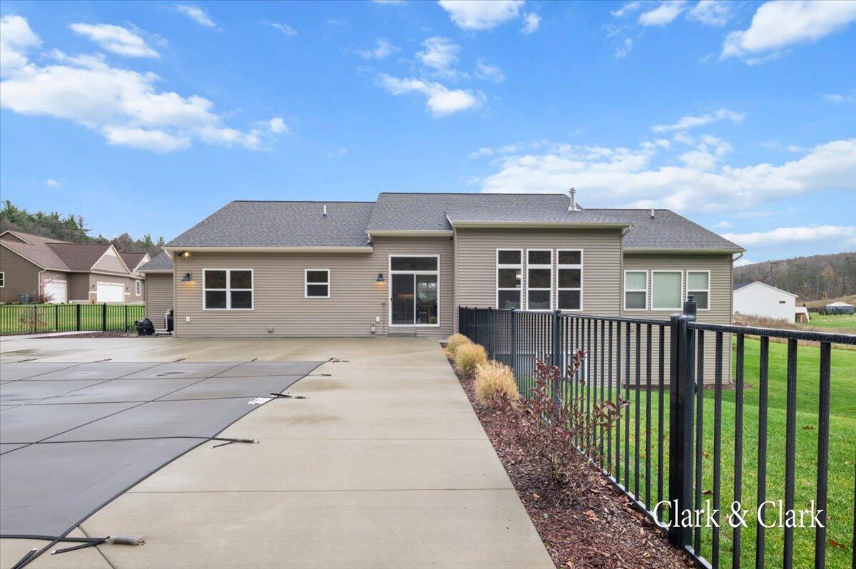 12820 Den Houter Valley Drive