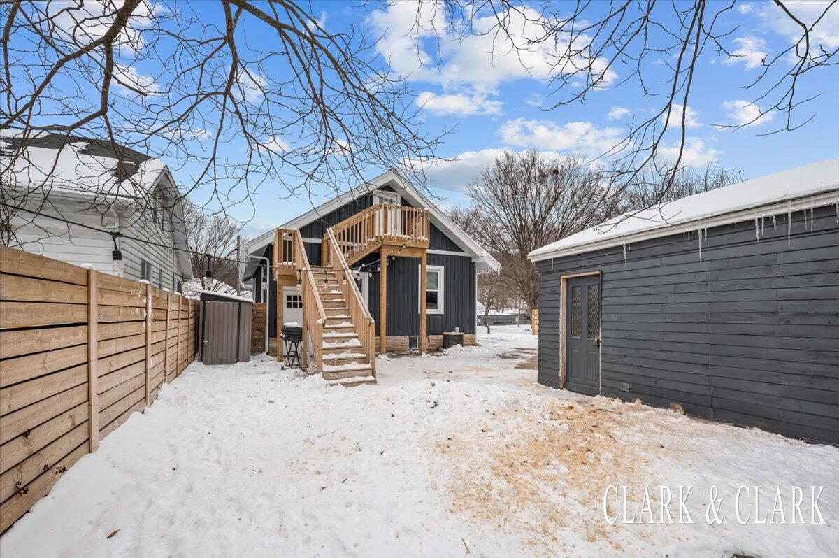 242 John Ball Park Drive SW