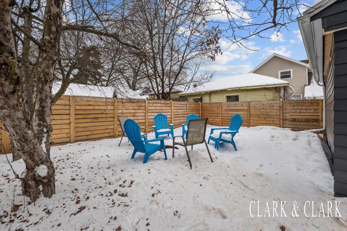 242 John Ball Park Drive SW