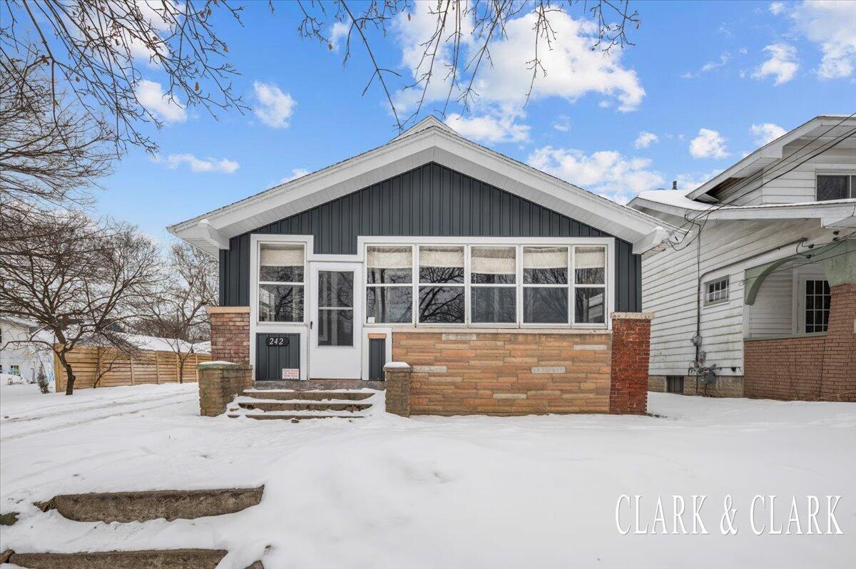 242 John Ball Park Drive SW