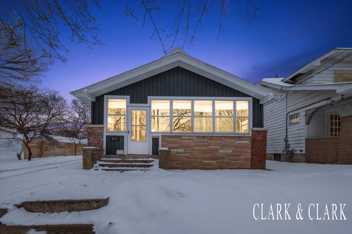 242 John Ball Park Drive SW