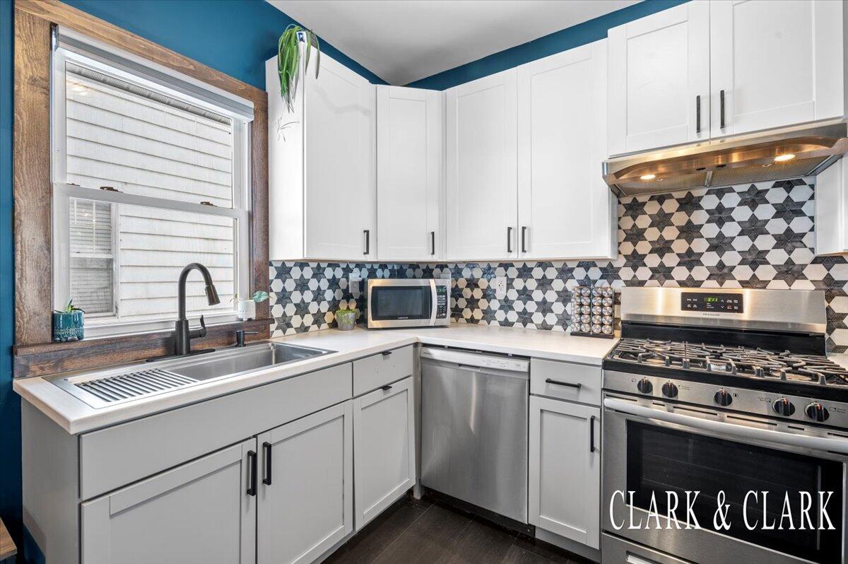 242 John Ball Park Drive SW